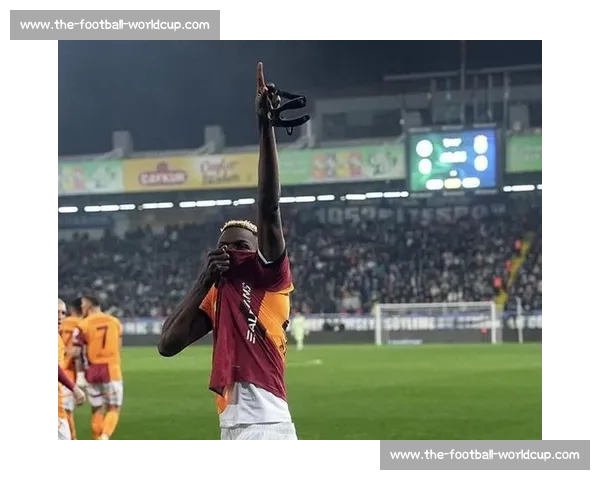 斯基拉:利雅得新月求购莱奥,葡萄牙边锋铁心留欧洲 斯基拉:利雅得新月求购莱奥,葡萄牙边锋铁心留欧洲